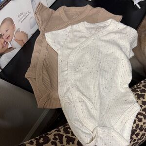 Chick Pea Ribbed Bodysuit Set - Beige and Speckled White